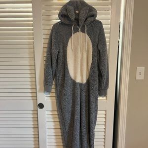 Unisex Old Navy Grey Bunny zip up suit